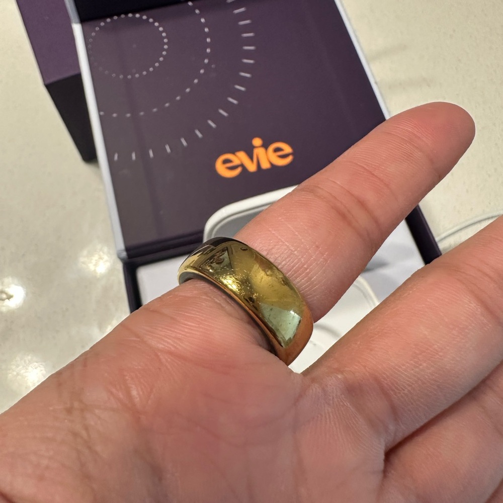 Evie Gold Smart Ring Size 5 - Picture 3 of 3